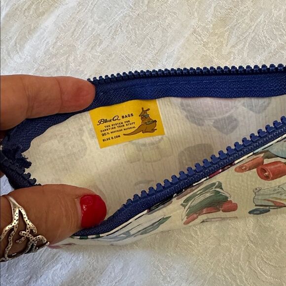 Blue Q Recycled Plastic Zipper Pencil Pouch 9” X 4” Roller Skates - Picture 5 of 7